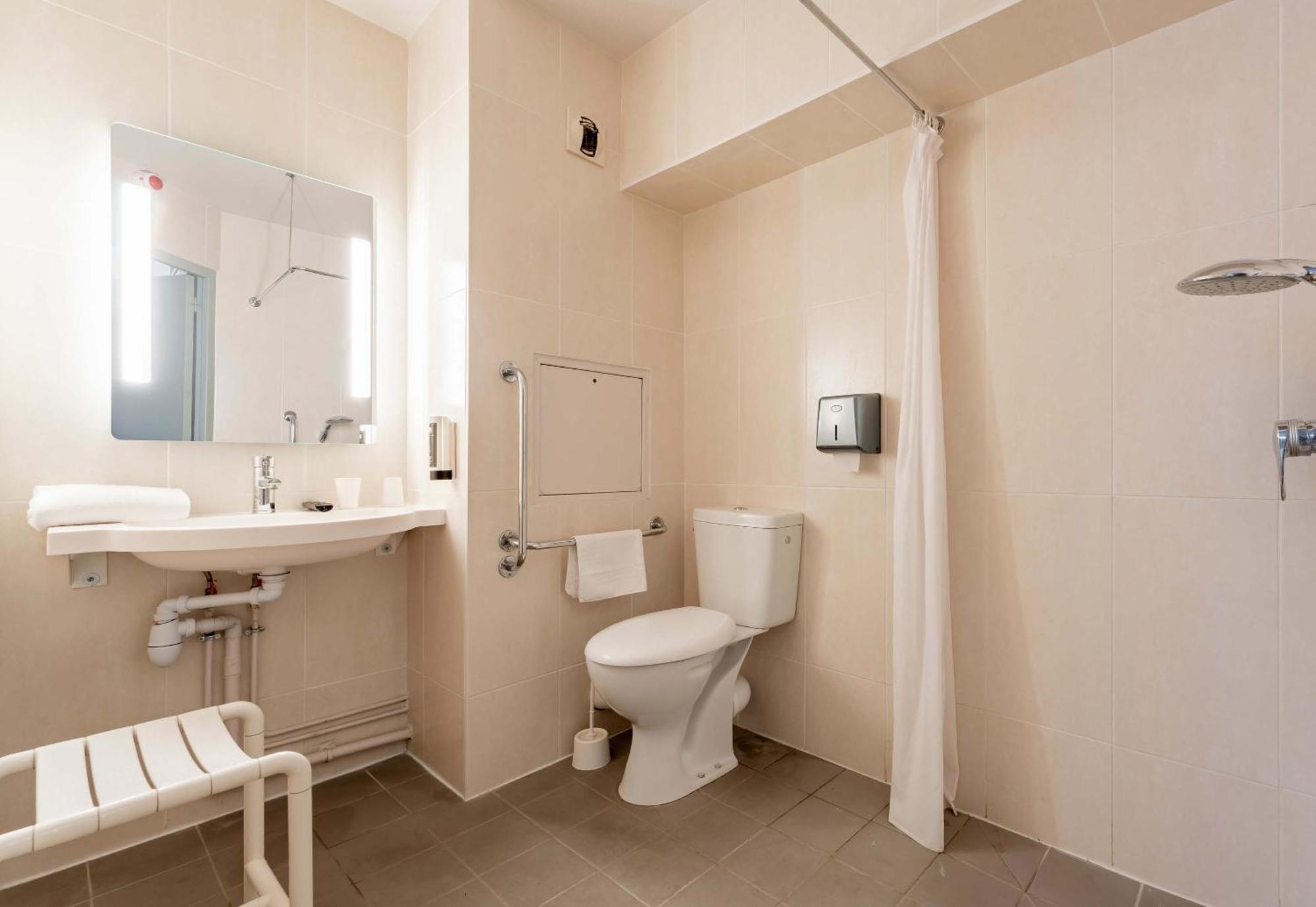 B&B Hotel Douai Parc Des Expos Cuincy Екстер'єр фото